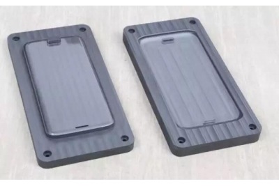 加工石墨模具用哪種CNC機床