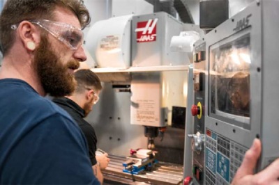 操作數控精雕機的一般流程