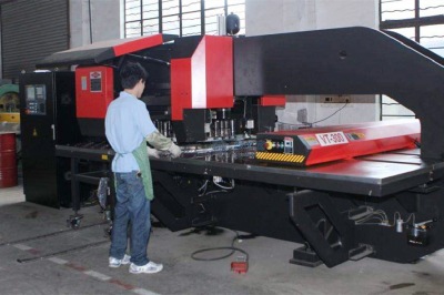 數(shù)控精雕機開機之前要進行哪些檢查